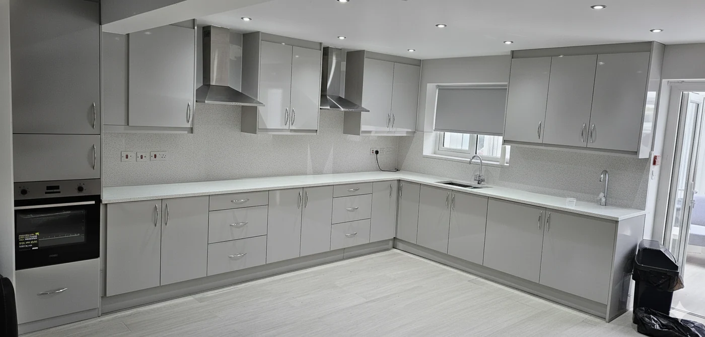 Light grey L-shape · double extractor · white top