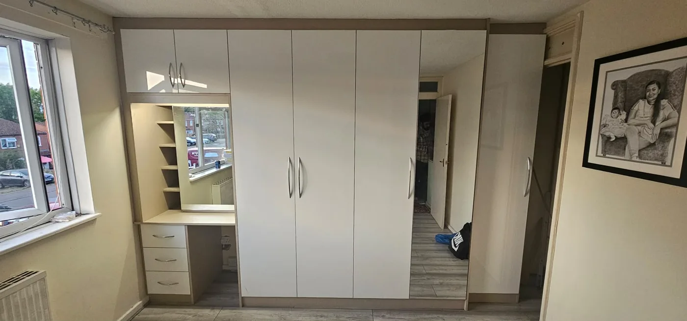 Mushroom gloss wardrobe · matching dressing table