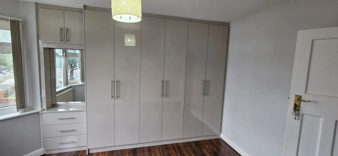 Mushroom gloss wardrobe · matching dressing table